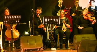 Yunus Emre Unutulmadı