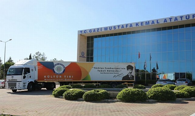 'Kültür Tırı' hizmet için yollarda düştü