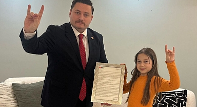 Akın Çakır, Bahçeli’nin mektubunu evinin en güzel köşesine astı