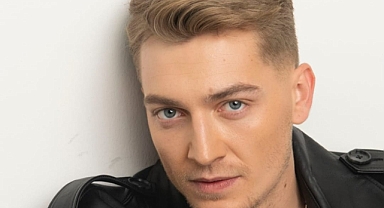 Kamera arkasından oyunculuğa uzanan başarı