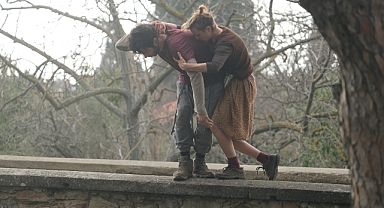 “Taşlı Köprüde Yayalar” sergisi K2 Güncel Sanat’ta