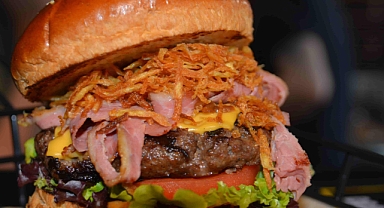 Pac Burger Narlıdere’de açıldı