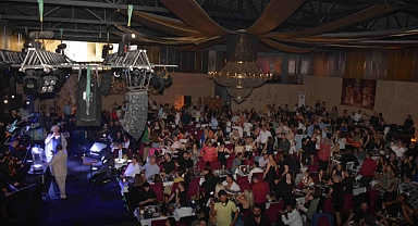 Mumlu’dan Ayta Sözeri ile muhteşem sezon finali