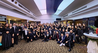 Actor Club, sahnede ve hayatta birlikte büyük başarılar elde etmeye devam ediyor