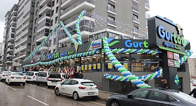 Gürtat'ın Ulukent'teki dev şarküteri mağazası açıldı