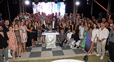 30'ncu yaşa coşkulu kutlama