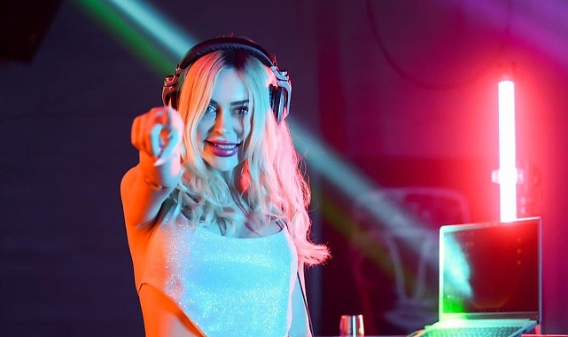 Teos Marina’da Müzik ve Dansın Büyüleyici Buluşması