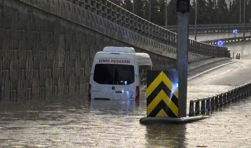 Kuşadası’nda yağmur yağdı, Aydın Büyükşehir yine yoktu