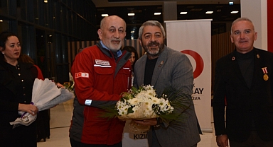 Bornova’da vefa gecesi: Şehit ve gazi aileleri aynı sofrada