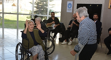 Torbalı Huzurevi Sakinlerine Moral Konseri