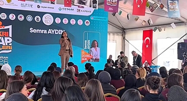 Çankırı’da Gençlere “Gelecek Tasarımı” İlhamı: Yazar Semra Aydın Öğrencilerle Buluştu